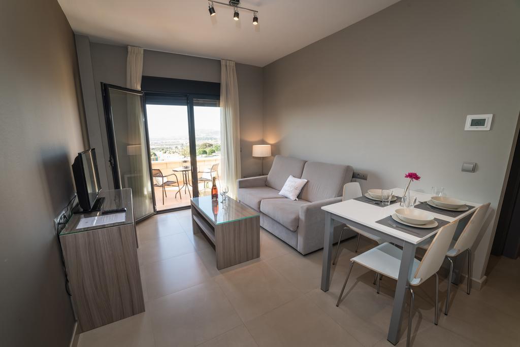 Alhaurín de la Torre Hotel Miguel Sanchez מראה חיצוני תמונה
